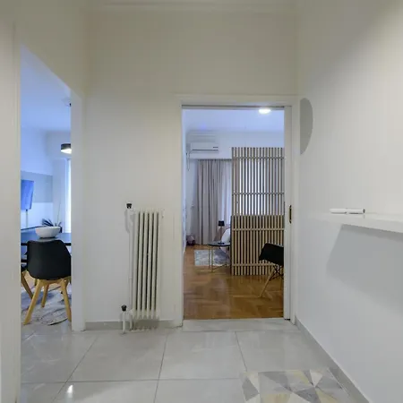 Apartment Fully Renovated Flat In Prime Location Athens
